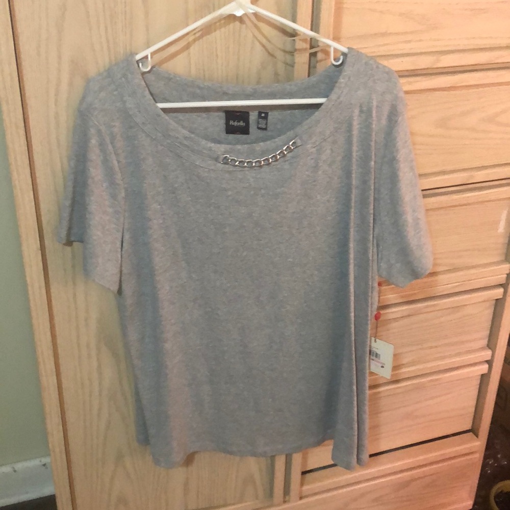 Short sleeve top